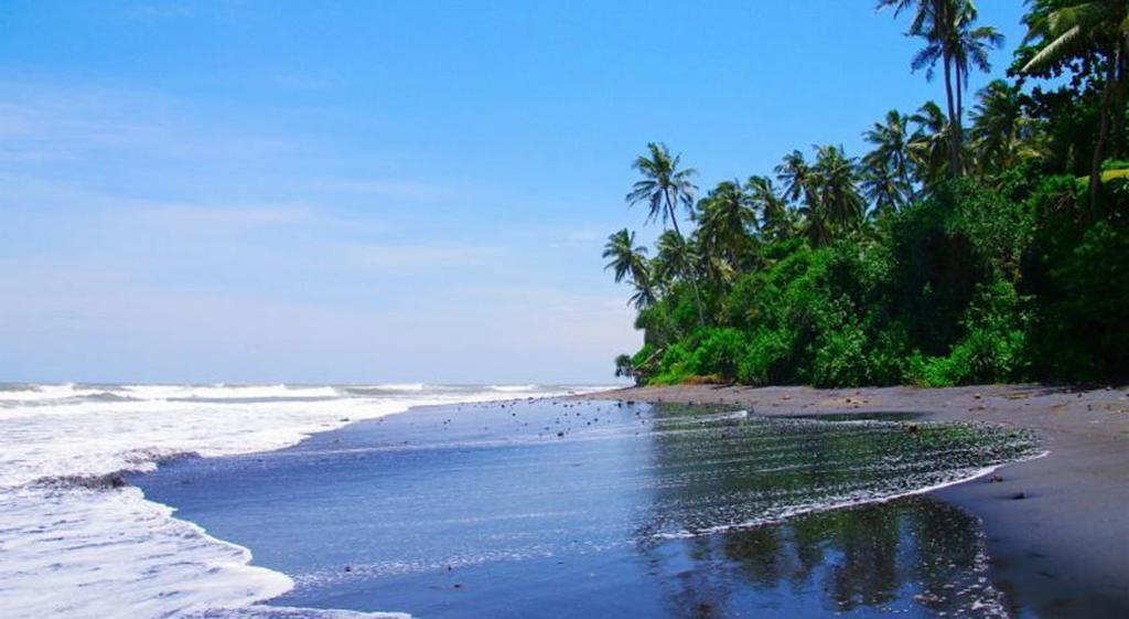 Villa Rumah Pantai Bali Selemadeg  Buitenkant foto
