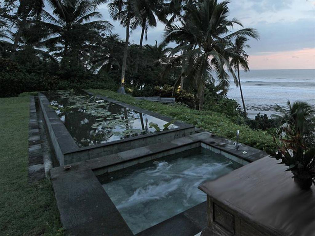 Villa Rumah Pantai Bali Selemadeg  Buitenkant foto