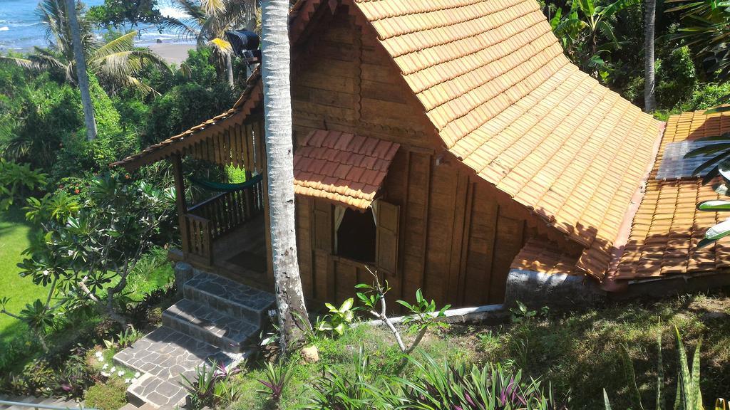 Villa Rumah Pantai Bali Selemadeg  Buitenkant foto